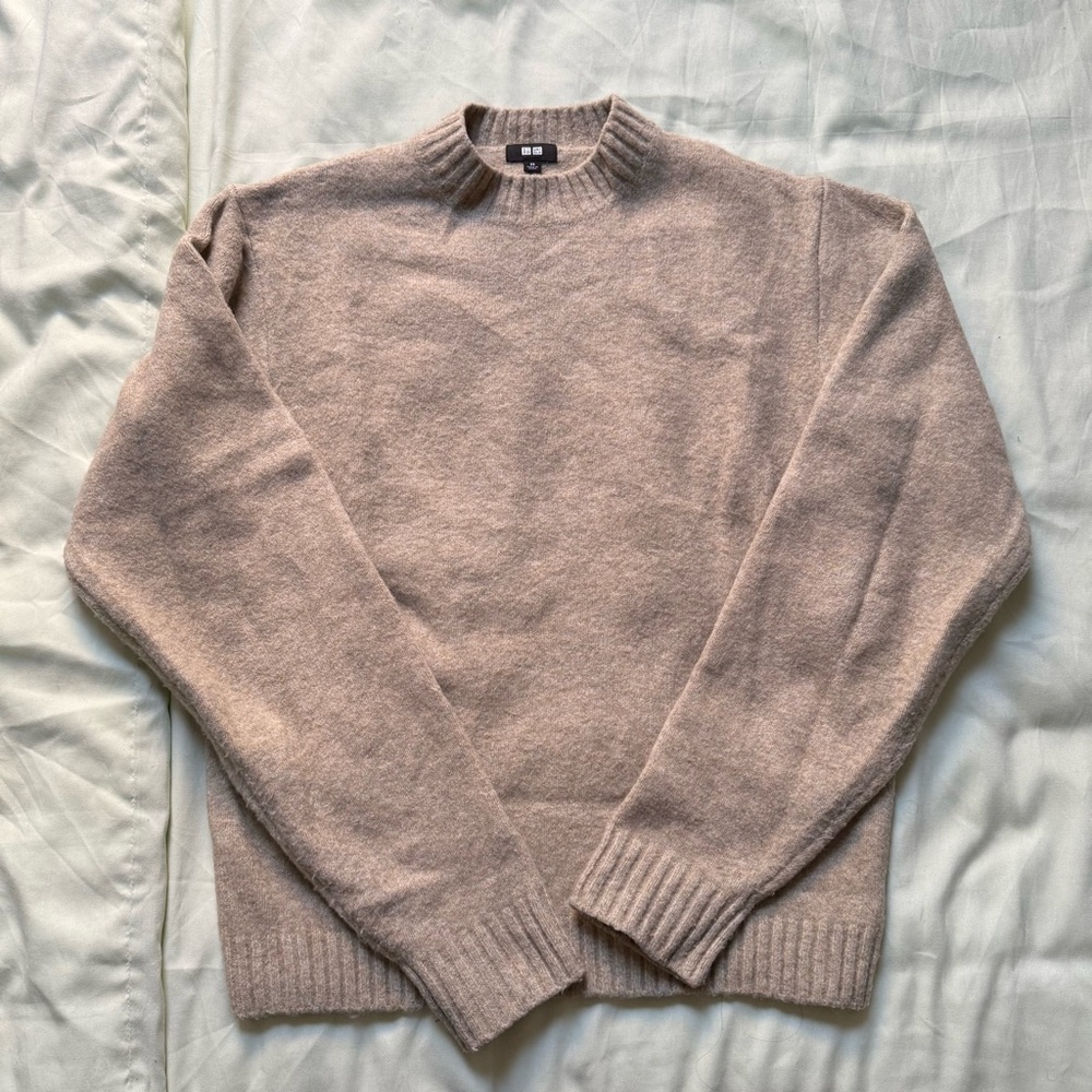 Uniqlo sweater